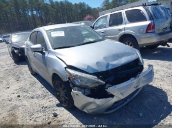  Salvage Toyota Yaris