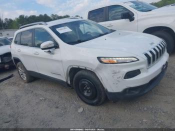 Salvage Jeep Cherokee
