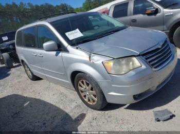  Salvage Chrysler Town & Country