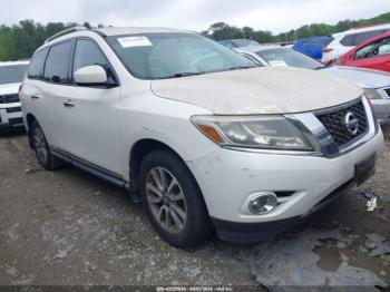  Salvage Nissan Pathfinder