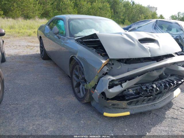  Salvage Dodge Challenger