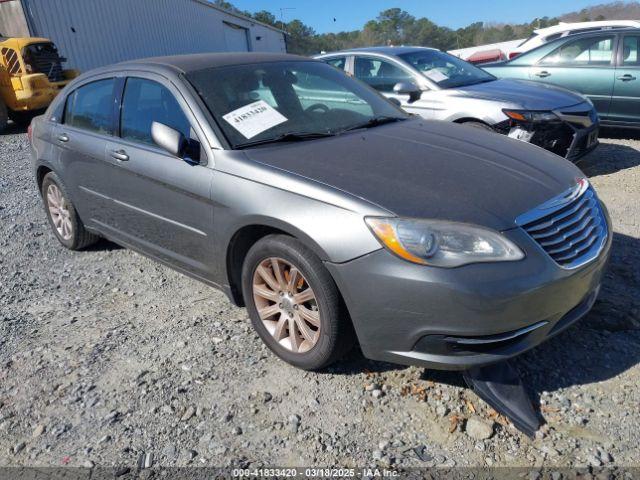  Salvage Chrysler 200