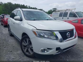  Salvage Nissan Pathfinder