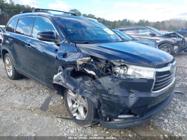  Salvage Toyota Highlander