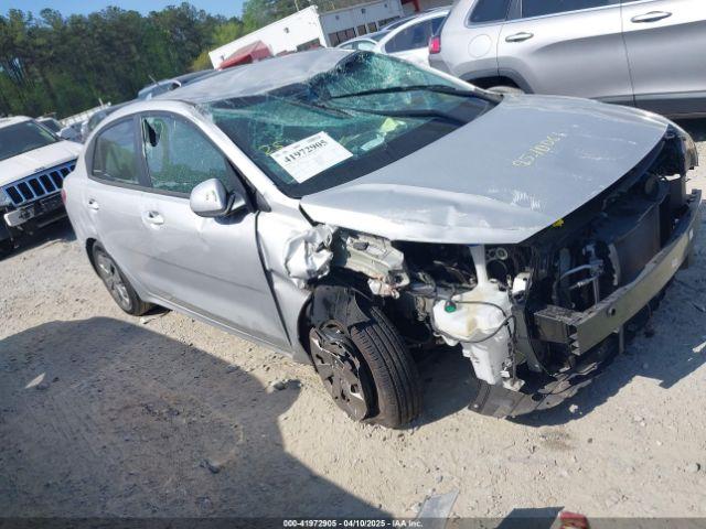  Salvage Kia Rio
