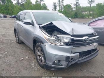  Salvage Toyota Highlander