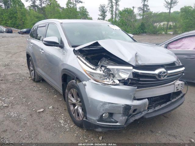  Salvage Toyota Highlander