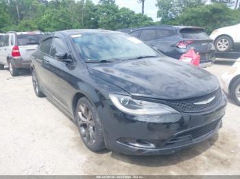  Salvage Chrysler 200