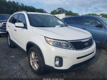  Salvage Kia Sorento
