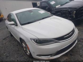  Salvage Chrysler 200