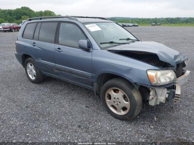  Salvage Toyota Highlander