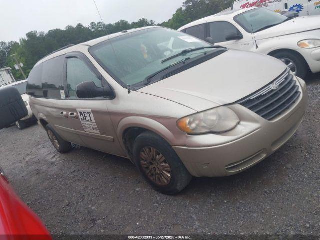  Salvage Chrysler Town & Country