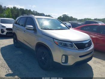 Salvage Kia Sorento