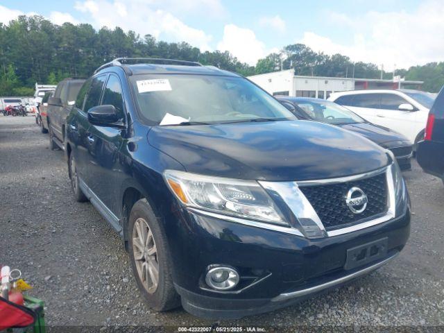  Salvage Nissan Pathfinder