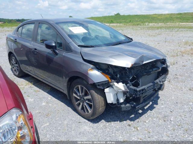  Salvage Nissan Versa