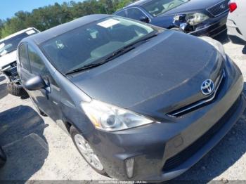  Salvage Toyota Prius v