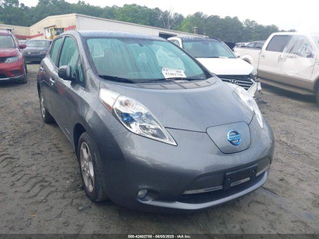  Salvage Nissan LEAF