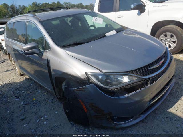  Salvage Chrysler Pacifica