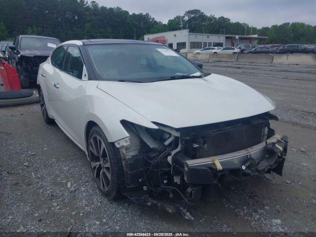  Salvage Nissan Maxima