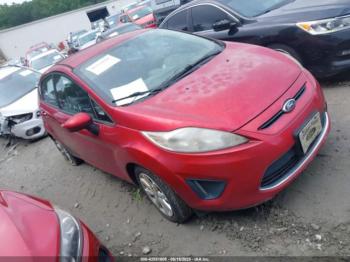  Salvage Ford Fiesta