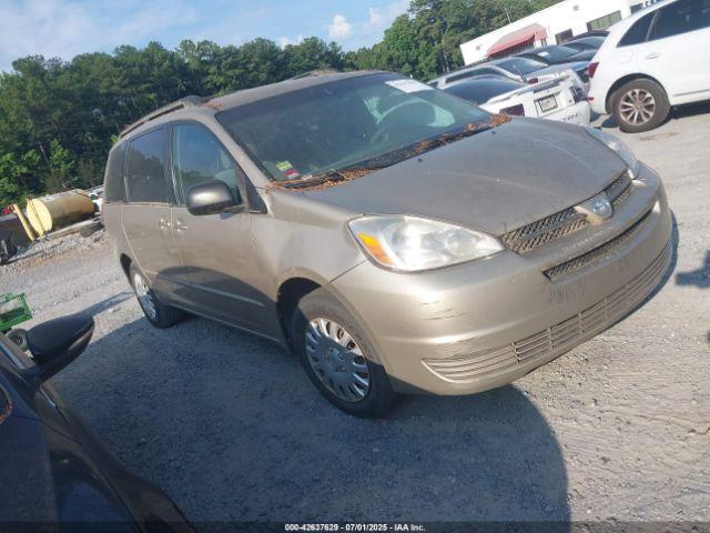  Salvage Toyota Sienna