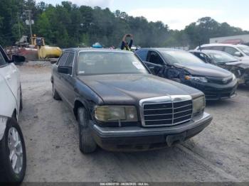  Salvage Mercedes-Benz 560