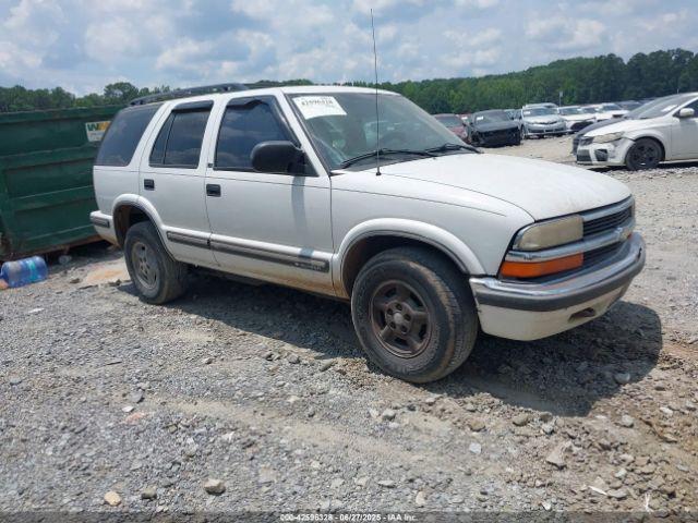  Salvage Chevrolet Blazer