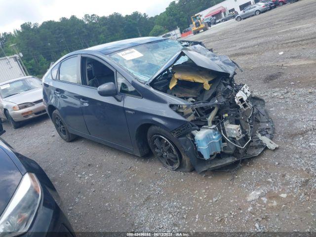  Salvage Toyota Prius