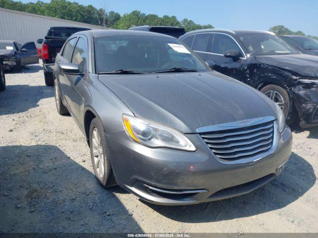  Salvage Chrysler 200