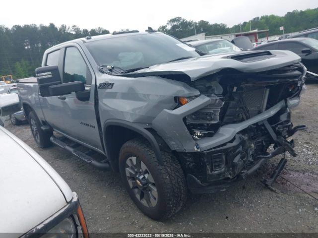  Salvage Chevrolet Silverado 2500