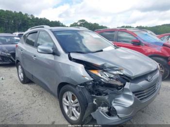  Salvage Hyundai TUCSON