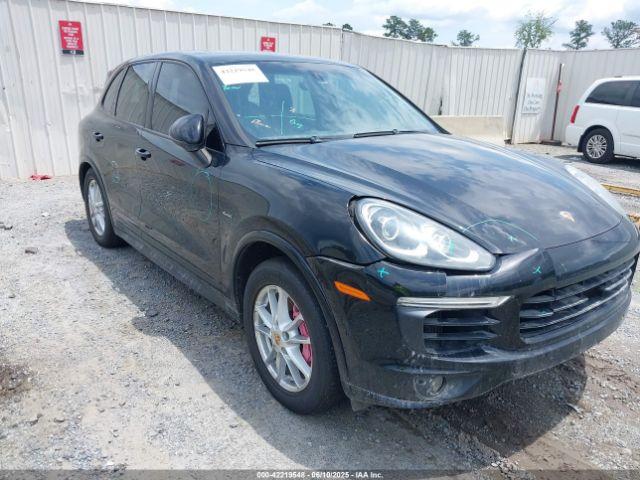  Salvage Porsche Cayenne