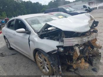  Salvage Chrysler 200
