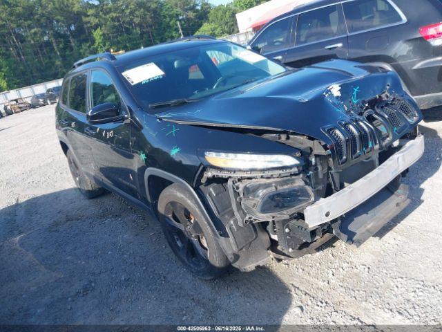  Salvage Jeep Cherokee
