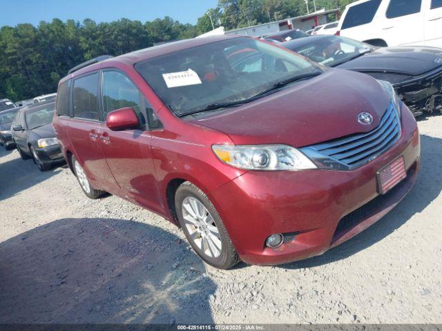  Salvage Toyota Sienna