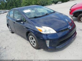  Salvage Toyota Prius