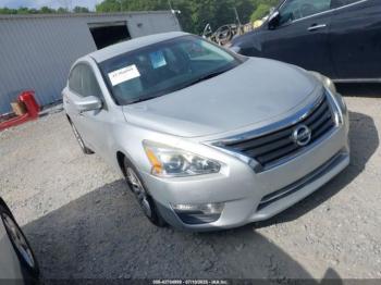  Salvage Nissan Altima