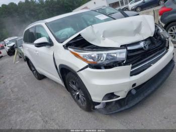  Salvage Toyota Highlander