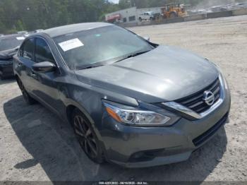  Salvage Nissan Altima