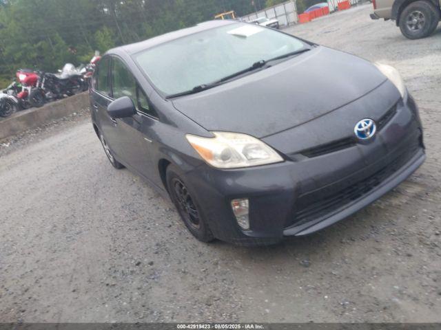  Salvage Toyota Prius