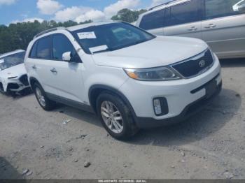  Salvage Kia Sorento
