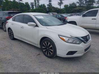  Salvage Nissan Altima