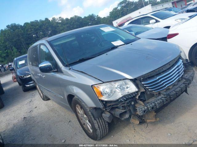 Salvage Chrysler Town & Country