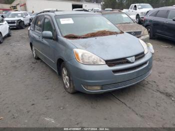  Salvage Toyota Sienna