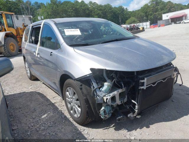  Salvage Chrysler Voyager