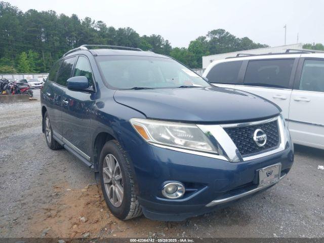  Salvage Nissan Pathfinder