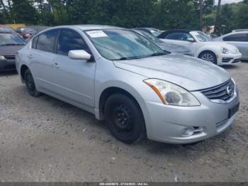  Salvage Nissan Altima