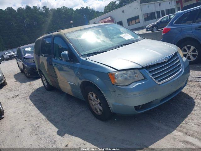  Salvage Chrysler Town & Country