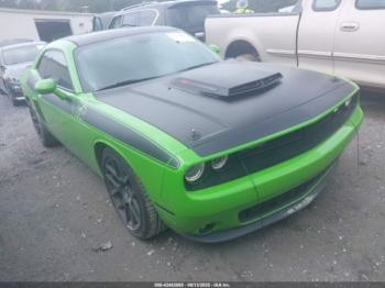  Salvage Dodge Challenger