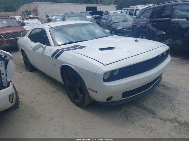  Salvage Dodge Challenger